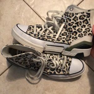 Converse leopard print shoes